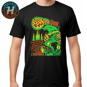 King Gizzard And the Lizard Wizard On May 18th 19th And 20th Green Gator Poster In Lisbon Portugal Coliseu dos Recreios Classic T-Shirt