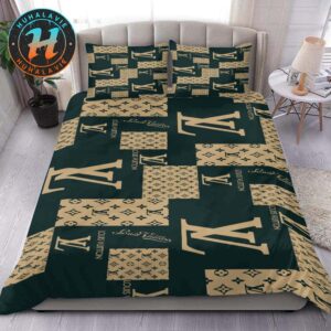 Louis Vuitton Monogram Canvas Golden Logo With Green Background Bedding Set