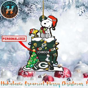 Snoopy x Green Bay Packers NFL Xmas 2025 Personalized Holiday Ornament